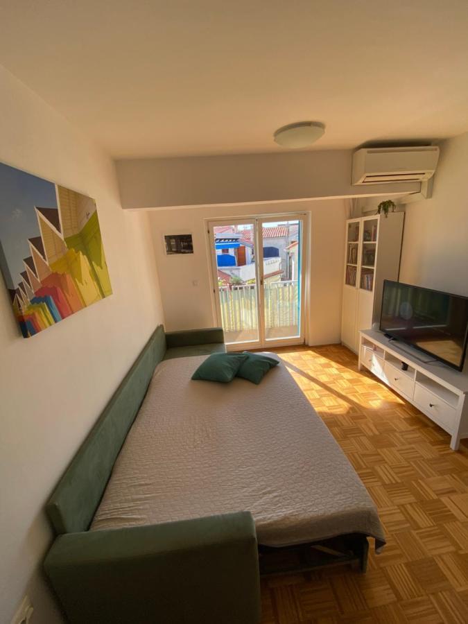 Lucy Piran-punta Apartment